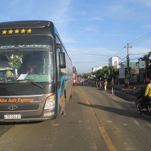 truy tim oto tong xe ba banh boc chay roi bo tron khi chu xe bong nang